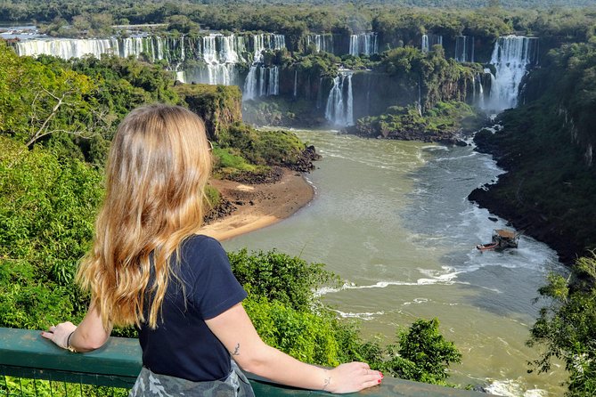 Iguassu Falls Brazilian Side: Macuco Safari, Helicopter Flight and Bird Park - Macuco Safari: the wettest and best part