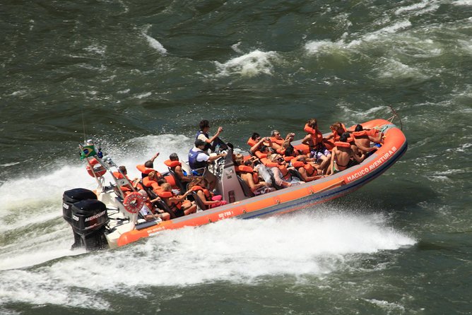 Iguassu Falls Combo Tour: Visit to the Brazilian side and Waterfall Boat Ride - Why combine the Brazilian falls with Macuco Safari?