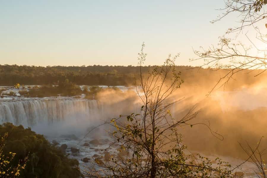 Iguassu Falls: Private Day Tour Brazil & Argentina - Lunch and the cost of a full day