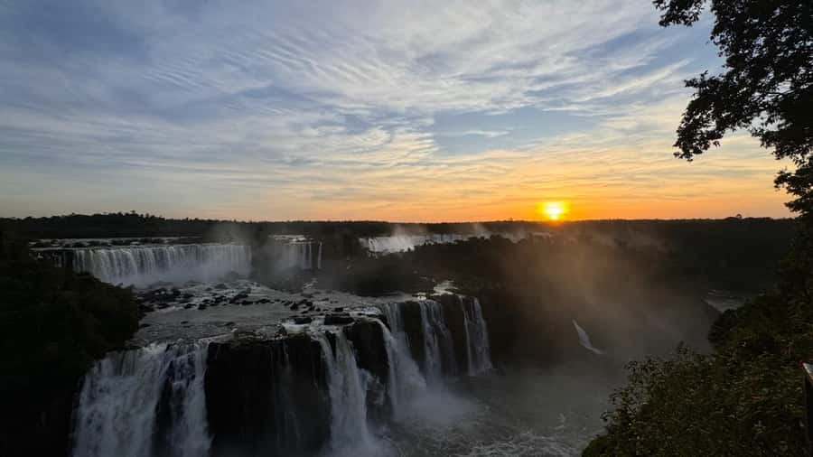 Iguassu Falls: Private Day Tour Brazil & Argentina - Adding the optional boat trip