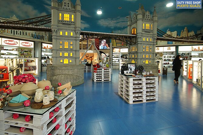 Iguassu Falls Shopping Tour - Why a guide helps, and where the help ends