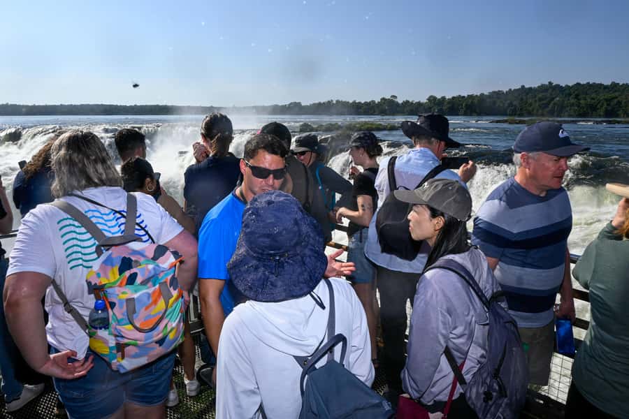 Iguassu Waterfalls: 1 Day Tour Brazil and Argentina's sides - Guides make the complicated day manageable