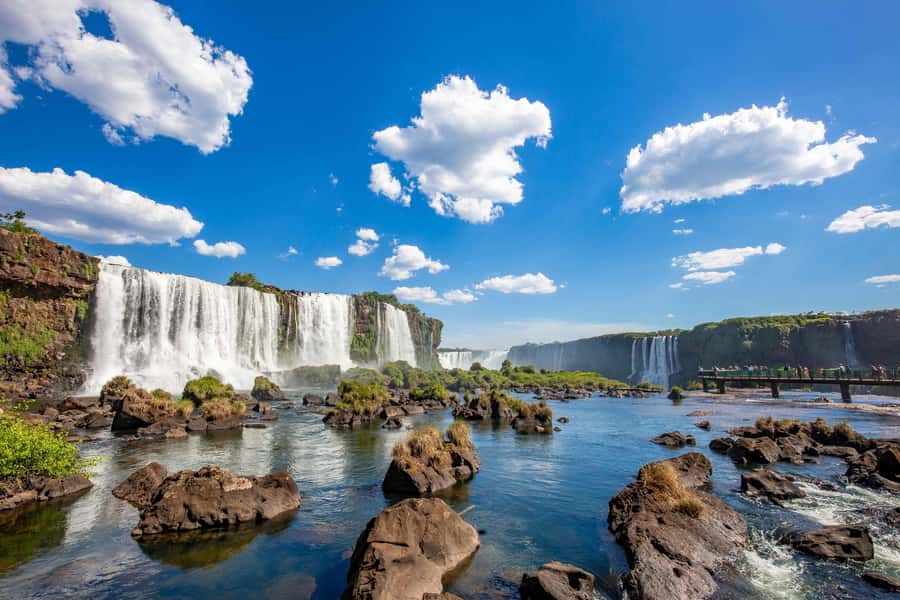 Iguazu Falls: Full-Day Tour of Brazil & Argentina Sides - Why seeing both sides is worth the long day