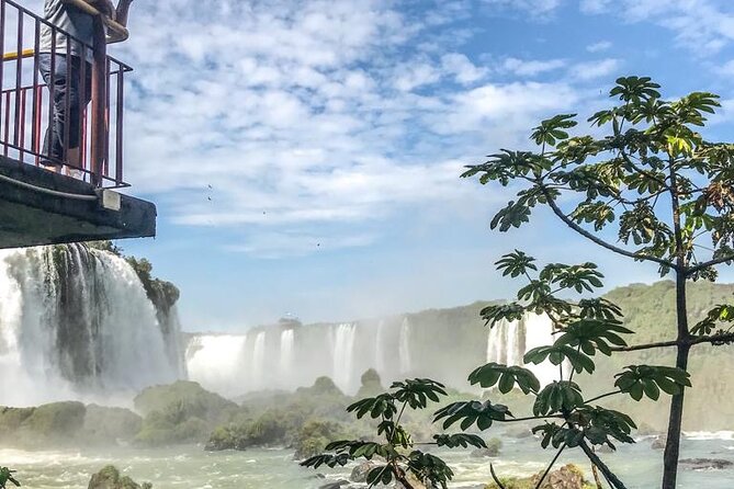 Iguazu Falls : Private day tour both Brazil & Argentina - An early start at the Argentine park