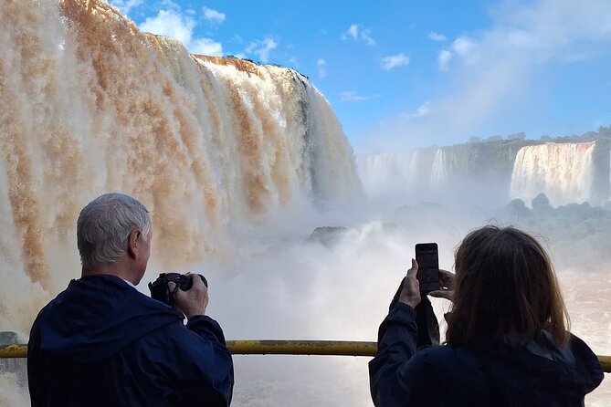 Iguazú Falls Private Tour in 2 days, Both Brazil/Argentina - The guides are a major part of the experience