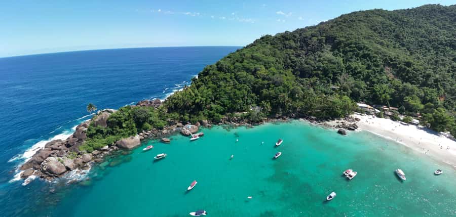 Ilha Grande: 360° Circumnavigation Speed Boat Tour - 8h - Starting at Vila do Abraão