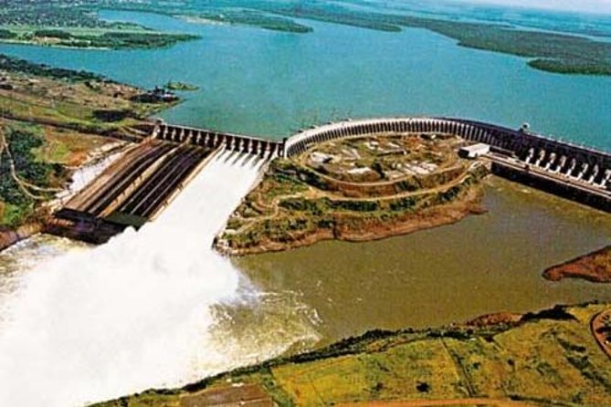 Itaipu Dam Half-Day Sightseeing Panoramic Tour from Foz do Iguaçu - What happens at the Itaipu Tourist Complex