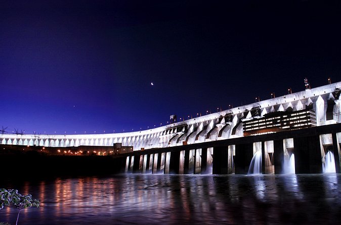 Itaipu Iluminated - Is $42.26 a fair price?