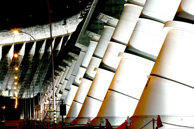 Itaipu Lights Evening Tour - The 859-light show from the central gazebo
