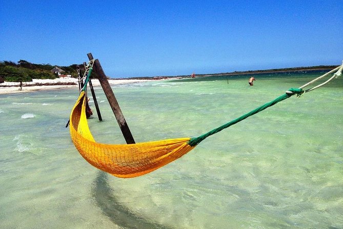 Jericoacoara beach in 1 day - Pedra Furada requires your legs and your attention