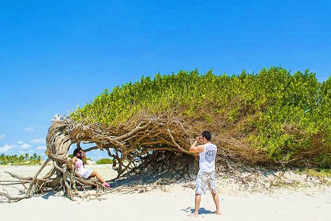 Jericoacoara Premium Full Day Tour - Buraco Azul Caiçara adds a bright blue surprise