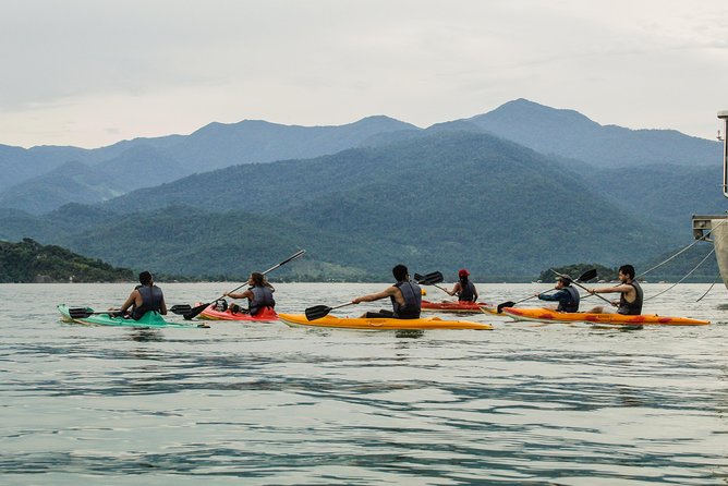Kayaking to the mangroves - Entering Paraty’s last city mangrove