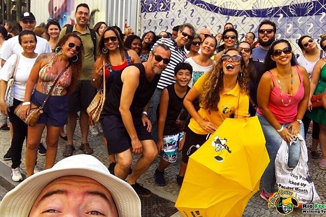 Learn the History of Rio with an Unforgettable City Center Walking Tour - Largo da Carioca and Rio’s oldest buildings