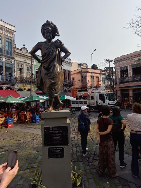 Little Africa - Walking tour from the passed to the future - How to behave respectfully