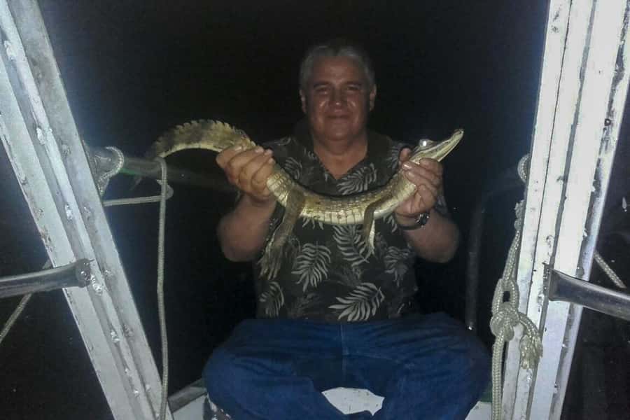 Manaus: Piranha Fishing and Alligator Watch Evening Tour - The language question deserves attention