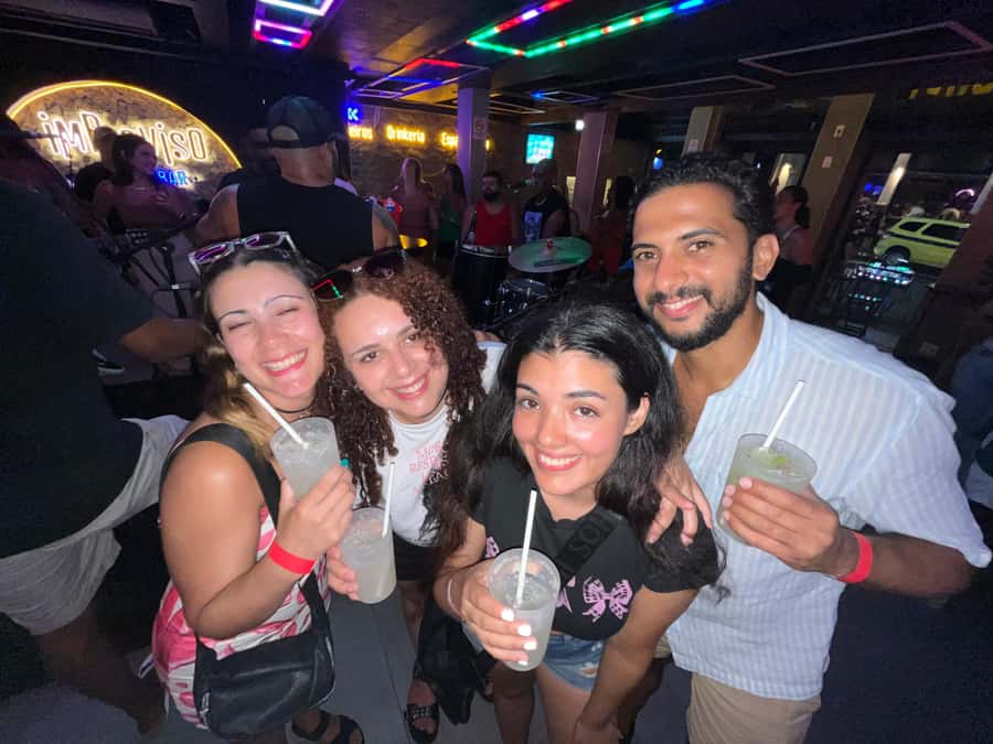 More than a Pub Crawl: An Authentic Night Experience in Rio - The best way to approach the night