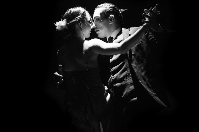 Official Entrance: Dinner with Latin American Show at Rafain Steakhouse - Practical timing and booking advice