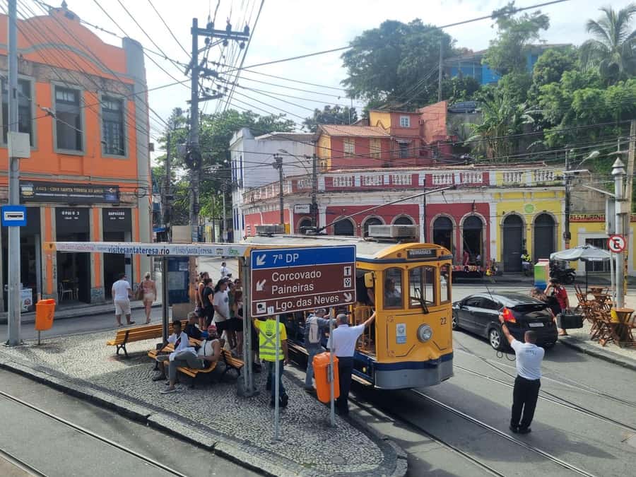 One day Rio's Bests: Favelas, Christ, SugarLoaf, Selarón... - Key points to know before booking