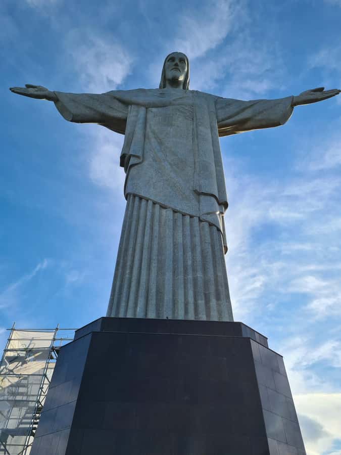 One day Rio's Bests: Favelas, Christ, SugarLoaf, Selarón... - Lapa and the five-minute look at Selarón Steps