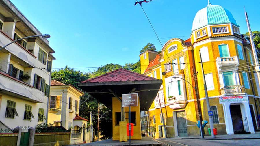 One day Rio's Bests: Favelas, Christ, SugarLoaf, Selarón... - The private car and group size