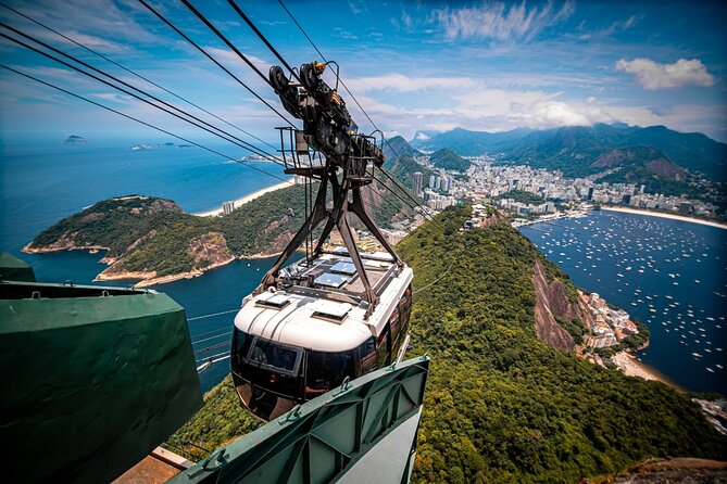 One Day Tour in Rio: Christ, Sugar Bread, Lunch and City Tour - Corcovado and Christ the Redeemer: the essential first view