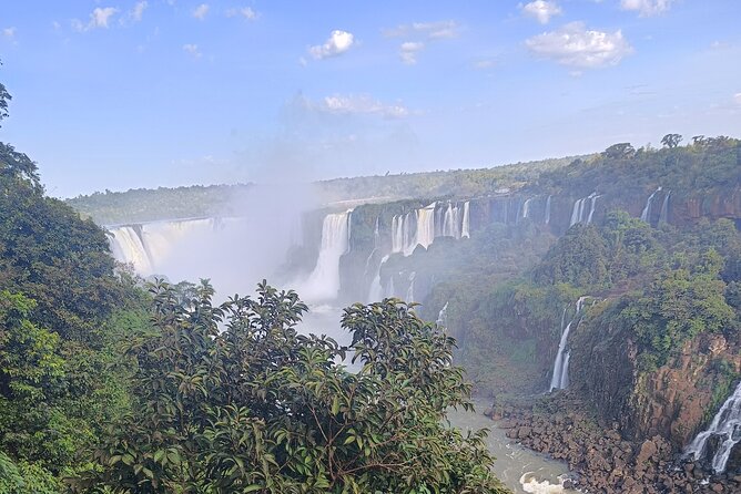One day tour of two waterfalls in Brazil and Argentina - The optional boat ride: thrilling, but check the price