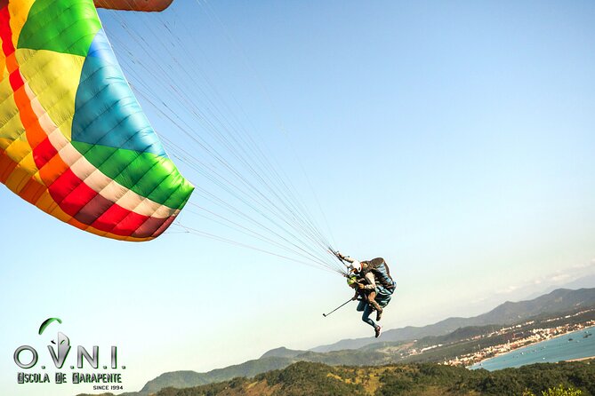 Paragliding flight with instructor in Florianópolis - Starting at São João do Rio Vermelho
