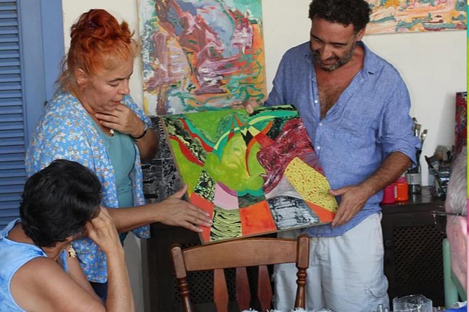 Paraty Art Experience -3 Hours of Painting Class BY PARATY TOURS - Stage One: An Introduction To Maria’s Creative Approach