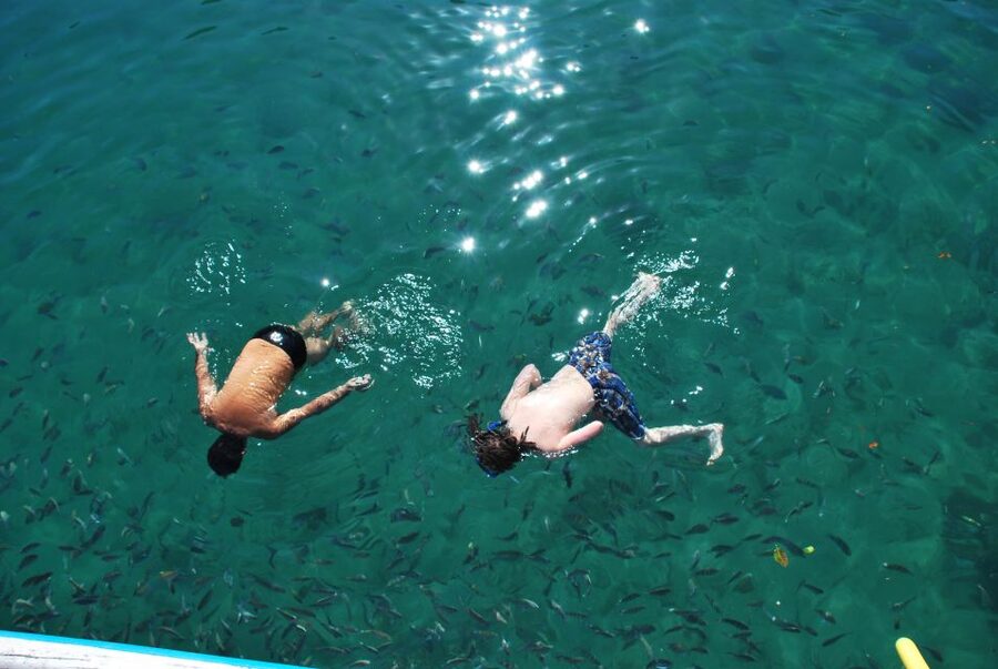 Paraty Bay: Islands & Beaches Boat Tour with Snorkeling - Stop three: a scenic island break