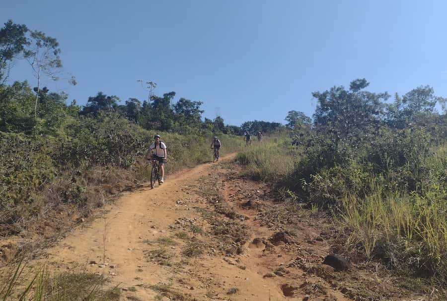 Paraty: Half-Day Bike Rental - Morro do Defensor Fortress above the sea