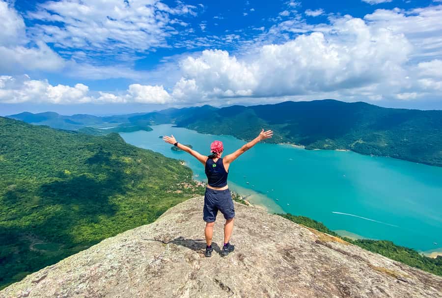 Paraty: Pão de Açucar Peak Trekking and Hiking Tour - Praia do Cruzeiro is more than a launch point