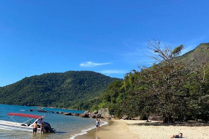Paraty : Tour DE boat to peak bread DE sugar mamangua - The three-hour climb to Sugarloaf Peak
