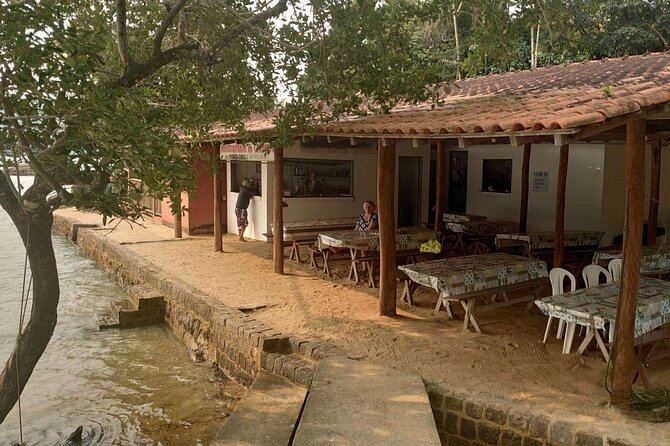 Paraty : Tour DE boat to peak bread DE sugar mamangua - Praia do Cruzeiro and the caiçara way of life
