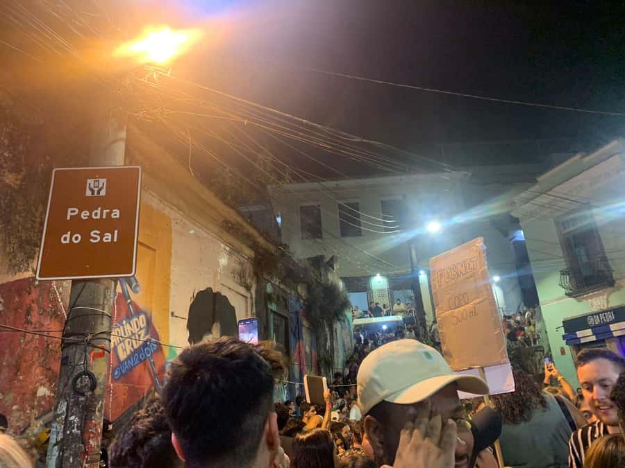 Pedra do Sal: Live Samba Night with Local Guide & Drink - Drinks, street food, and the cost of the night