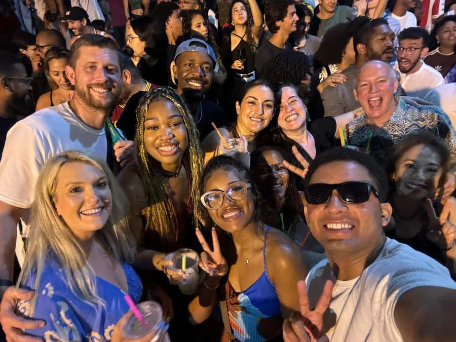 Pedra do Sal: Live Samba Night with Local Guide & Drink - Safety, crowds, and comfort