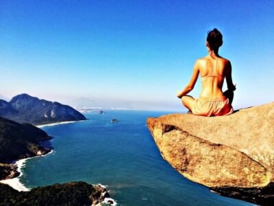 Pedra do Telégrafo Hike and Beach Full-Day Tour