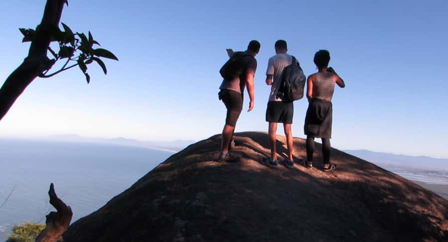 Pedra do Telégrafo Hike and Beach Full-Day Tour - The summit views across western Rio