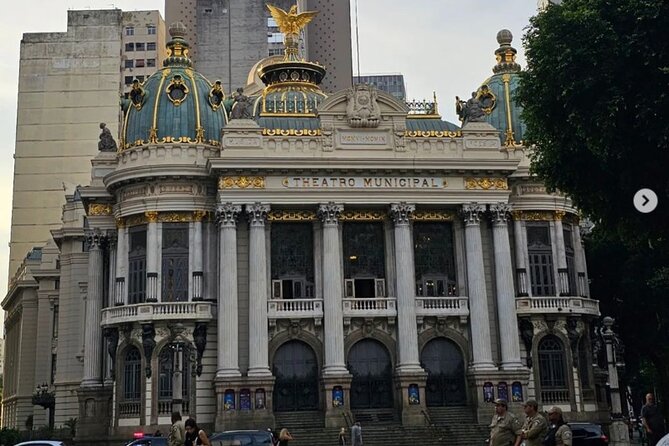 Private and Customizable Tour in Rio de Janeiro - Theatro Municipal and the old center