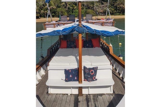 Private Boat Tour - What the $147.15 price really buys