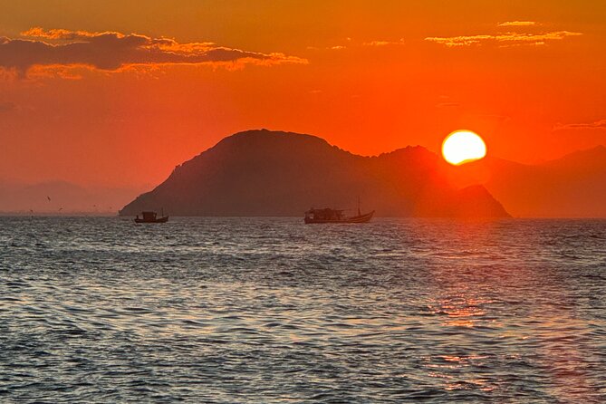 Private Boat Tour through the beautiful beaches and islands of Búzios - What Comes With the $490.07 Group Price