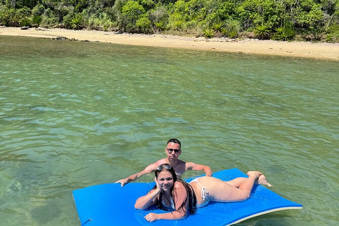 Private Boat Tour through the beautiful beaches and islands of Búzios - How the Guide Shapes the Day