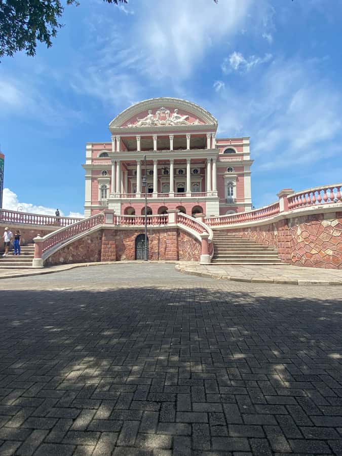 Private city tour in the historic center of Manaus - Teatro Amazonas and the memory of the rubber boom