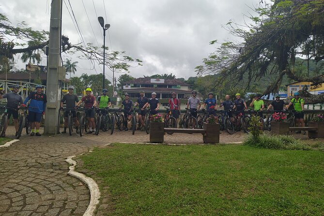 Private Cycling Tour to Morretes - via Estrada da Graciosa / including transfer from Curitiba - Arriving in Morretes for Barreado