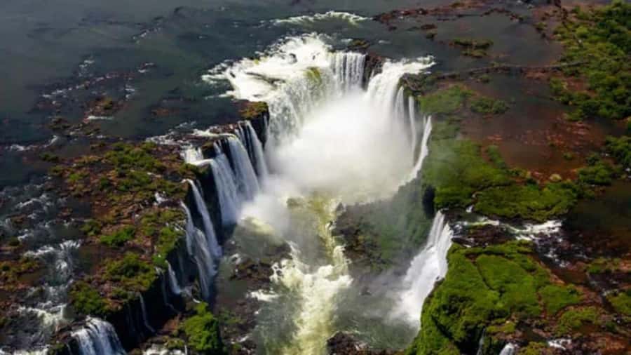 Private Iguaçu Falls: Explore Brazilian and Argentine Side - Starting Early at Iguazú National Park