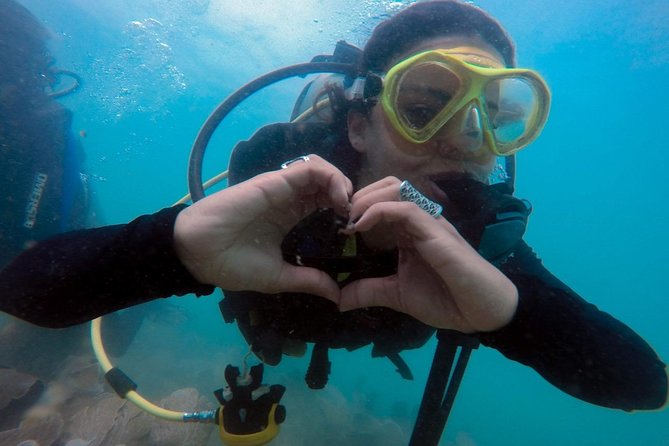 Private Program for Accredited Diver in Búzios - Walking into the natural pool at Praia João Fernandes