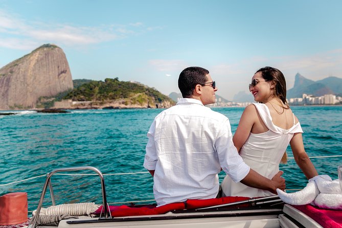 Private Sunset Sailing Tour in Rio de Janeiro - Snacks and drinks, but not a dinner cruise