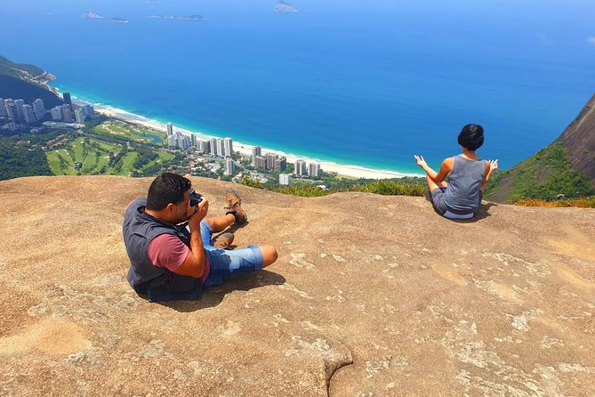 PRIVATE SUV Tour Tijuca Forest, hiking & waterfalls + photos - Watching free-flight launches at Pedra Bonita