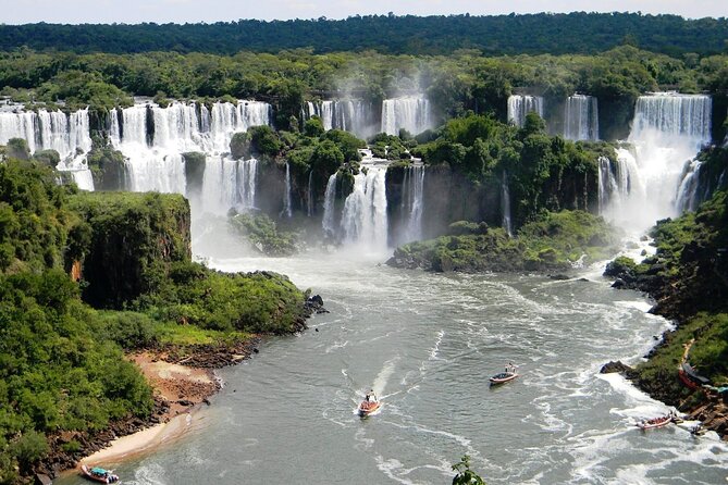 Private Tour Iguazu Falls Full Day Brazil and Argentina - Why seeing both sides of Iguazu Falls matters