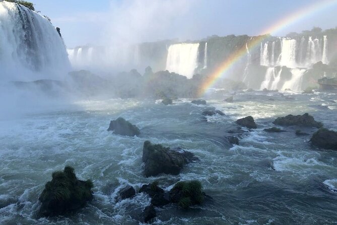 Private tour of Iguacu Falls Brazil and Argentina 1 day. - Why seeing both sides in one day matters