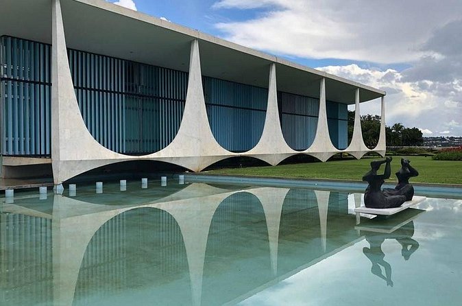 Private Tour of the Federal District in Brasilia - Seeing the Palácio da Alvorada